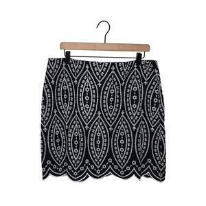 LOFT Midi Skirt Black & White Eyelet Lace Scallop Hem SIze 14